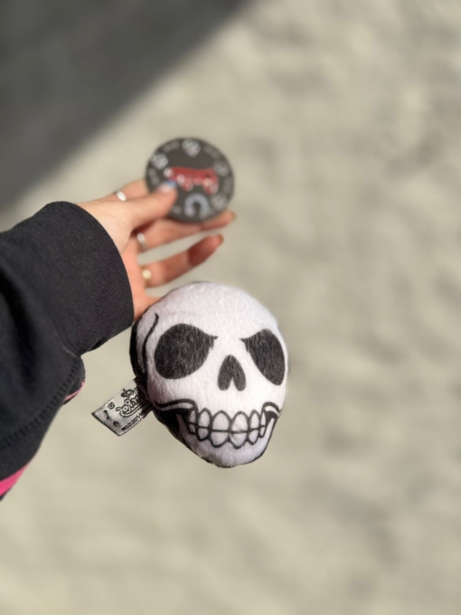 CALAVERA PLUSH