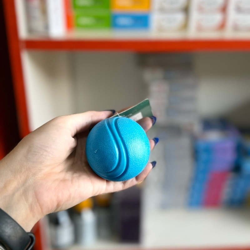 PELOTA ULTRA RESISTENTE PESADA 6 CM